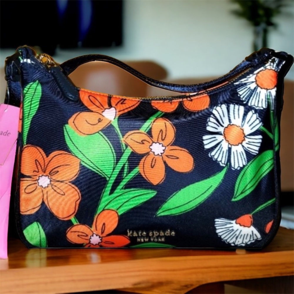 Nwt Kate Spade shoulder bag daisy bag new